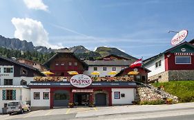 Party Hotel Taverne
